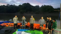 Polsek Kembang Janggut Evakuasi Jasad Warga yang Tenggelam di Sungai Belayan
