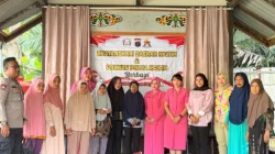 150 Paket Beras Dibagikan Polwan Ditreskrimum Polda Kaltim Bersama Bhayangkari di Balikpapan