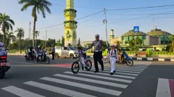 Wujudkan Keamanan dan Kelancaran, Sat Lantas Polres Kukar Sebar Personel di 21 Titik Strong Point Pagi