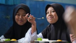 Di Balik Bel Istirahat: Cerita Syafira dan Momen yang Selalu Dinanti
