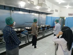 Kawal Program Makan Bergizi Gratis, Kapolsek Loa Kulu Cek Kesiapan Satuan Pelayanan Gizi di Rempanga dan Loa Kulu Kota