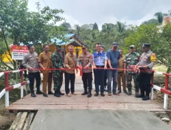 Wujud Sinergi Polri dan Swasta, Jembatan Merah Putih Presisi di Sangasanga Resmi Beroperasi