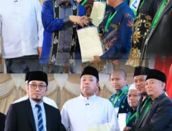 Kantor Pertanahan Kabupaten Tangerang Serahkan 69 Sertipikat Tanah Wakaf Pada International Conference on Pesantren (ICOP) 2026