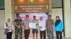 Bhabinkamtibmas Polsek Kenohan Kawal Pembagian Dana Desa Bulan Juni Tahun 2026