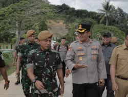 Kapolres Kukar Hadiri Kegiatan Penerimaan Alultista Yon Armed 22/Kesumawira Desa Jembayan