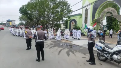 Pastikan Kegiatan Berjalan Aman Dan Lancar, Polres Kukar Laksanakan Pengamanan Pawai 1 Muharram 1448 H
