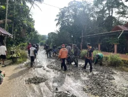Sambut Hari Bhayangkara Ke-80, Polsek Loa Kulu Gandeng Warga dan Perusahaan Perbaiki Jalan Rusak Sepanjang 1,8 KM