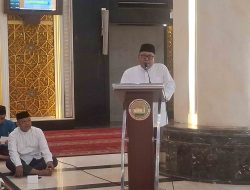 Pelukan Kasih untuk Yatim dan Duafa, Masjid Izzatul Islam Grand Wisata Tebar Kebahagiaan