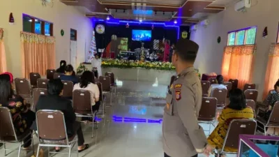 Personel Polsek Loa Kulu Amankan Ibadah Gereja di Kecamatan Loa Kulu