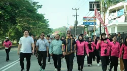 Semarak Hari Bhayangkara Ke-80, Polres Kukar Gelar Jalan Sehat dan Olahraga Bersama
