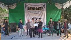 Polsek Loa Kulu Kawal Suksesnya Penutupan Interaksi Budaya Nusantara 2026 di Gunung Kelapis