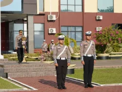 Pimpin Apel Jam Pimpinan, Wakapolres Kukar Tekankan Integritas, Disiplin, dan Profesionalitas