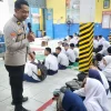 Membangun Karakter Unggul, Polsek Loa Janan Berikan Sosialisasi Pencegahan Kenakalan Remaja di SMK Bhakti Loa Janan