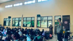 Kapolsek Kota Bangun Sosialisasikan Bahaya Kenakalan Remaja di MTS Negeri 2 Kota Bangun