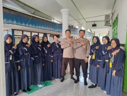 Polsek Loa Kulu Bekali Siswa Baru SMPN 2 Jembayan Edukasi Bahaya Napza dan Tertib Lalu Lintas