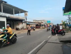 Polsek Anggana Laksanakan Strong Point, Pastikan Keamanan dan Kelancaran Lalu Lintas