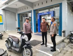 Polsek Tenggarong Seberabg Laksanakan Patroli Dialogis dan Sambang Warga