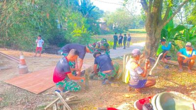 Gotong Royong Satgas TMMD dan Warga Percepat Pembangunan Jalan Desa Wibawamulya