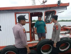 Dalam Rangka Menjaga Situasi Kamtibmas Tetap Aman Dan Kondusif, Polsek Muara Kaman Melaksanakan Kegiatan Patroli Pasar