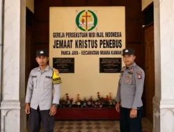 Polsek Muara Kaman Laksanakan Pengamanan Ibadah Minggu di Gereja GPMII Jemaat Kristus Penebus