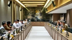 Rakor Bersama DPR RI Bahas Konflik Agraria, Menteri Nusron Jelaskan Tiga Kategori dan Mekanisme Penyelesaiannya