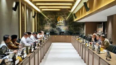 Rakor Bersama DPR RI Bahas Konflik Agraria, Menteri Nusron Jelaskan Tiga Kategori dan Mekanisme Penyelesaiannya