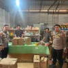 Polsek Tabang Sita 669 Botol Miras Ilegal Dalam Razia Bersama Forkopimcam