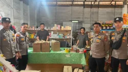 Polsek Tabang Sita 669 Botol Miras Ilegal Dalam Razia Bersama Forkopimcam