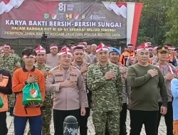 Karya Bakti HUT ke-81 RI, Kodim Depok Fokus Bersihkan Sungai dan Cegah Banjir