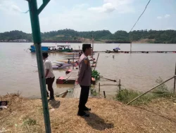 Polsek Loa Kulu Pastikan Lomba Balap Ketinting Festival Budaya Desa Loa Kulu Kota Berjalan Aman dan Tertib