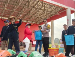 Semarak HUT ke-81 RI Warga Desa Manunggal Daya Gelar Jalan Santai Penuh Kebersamaan, Polsek Sebulu Hadir Berikan Pengamanan