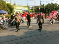 Polsek Sangasanga Amankan Pawai HUT ke-81 RI, Pastikan Kegiatan Berjalan Aman dan Lancar