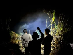 Polsek Tabang Gerak Cepat Tangani Karhutla di KM 10 Desa Buluk Sen, Dua Hektare Lahan Terbakar