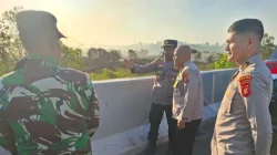 Wakapolda Kaltim Tinjau Langsung Penanganan Karhutla di Ruas Tol Balsam Samboja