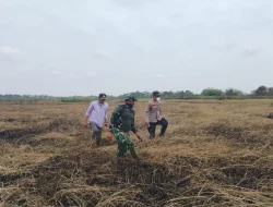 Patroli Lewat Jalur Sungai, Polsek Muara Kaman Pastikan Sisa Karhutla Tak Kembali Berkobar