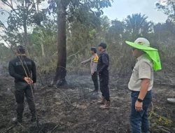Gerak Cepat Polsek Tenggarong Seberang Bersama Tim Gabungan Jinakkan Karhutla di Desa Separi