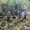 Gerak Cepat Polsek Loa Janan Bersama Warga Padamkan Kebakaran Lahan di Purwajaya
