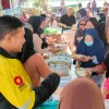 Warung Berkah Polres Kukar Jadi Ruang Berbagi, 250 Warga Dapat Sembako dan Layanan Kesehatan Gratis
