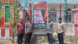 Jangan Tunggu Asap Mengepul, Bhabinkamtibmas dan Pemdes Sumber Sari Pasang Spanduk Cegah Karhutla