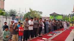 Di Tengah Kemarau, Ratusan Warga Kembang Janggut Bersujud Memohon Hujan