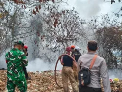 Api Mengganas, Polsek Muara Jawa bersama Tim Gabungan dan Warga Bergerak Cepat Selamatkan Kawasan dari Karhutla