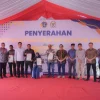 Wamen Ossy Serahkan Sertipikat bagi MBR di Kalsel, Dukung Penyediaan Rumah Layak Huni Lewat Legalitas Tanah