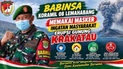 Erupsi Gunung Krakatau, Babinsa Koramil 08 Lemahabang Ingatkan Warga Gunakan Masker
