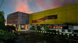 Wamen Ossy Tinjau Langsung Kebakaran Kantah Karawang, Prioritaskan Keselamatan dan Pemulihan Layanan