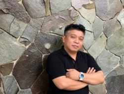 Kamil Sahab Siapkan Film Bertema Politik, Ramalannya Soal Suhu Politik Bakal Dibahas di Podcast