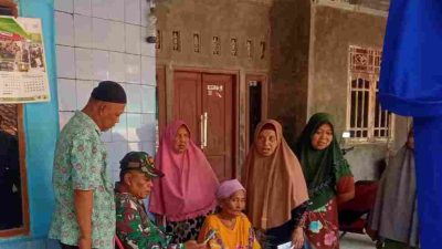 Babinsa Permudah Akses Bantuan Sosial, PSM Kertasari Dampingi Pendaftaran Perlinsos Warga Kurang Mampu